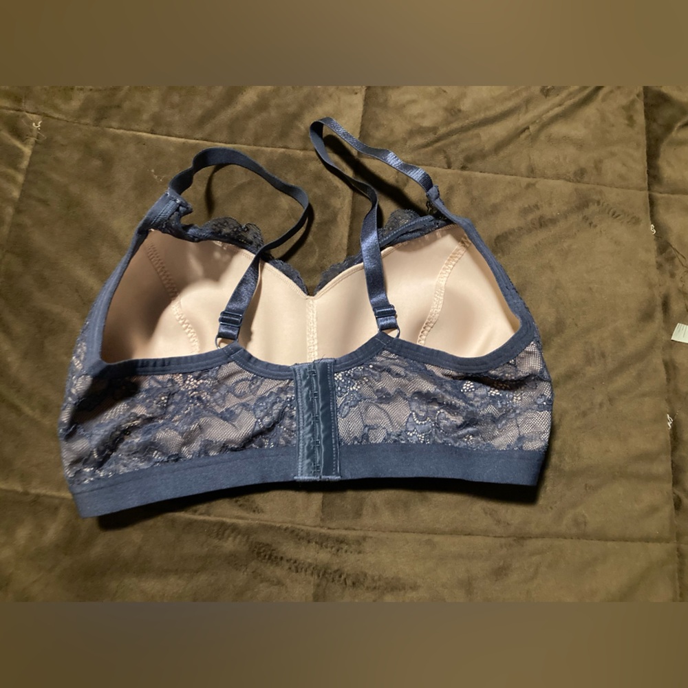 Torrid Lace Bra in Deep Blue, size 1 - Picture 2 of 3